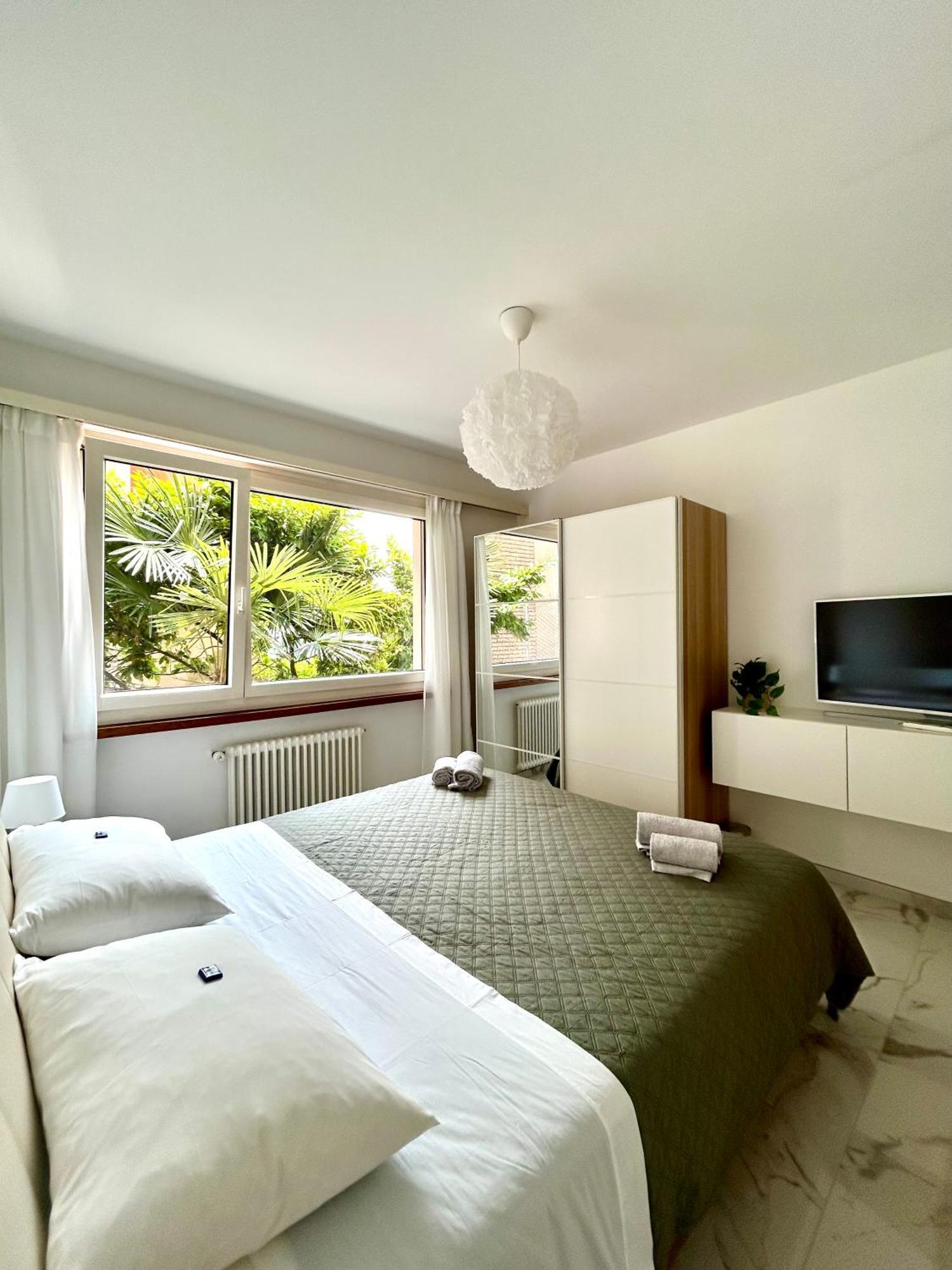 The Grand Vista - View & Parking * Lugano