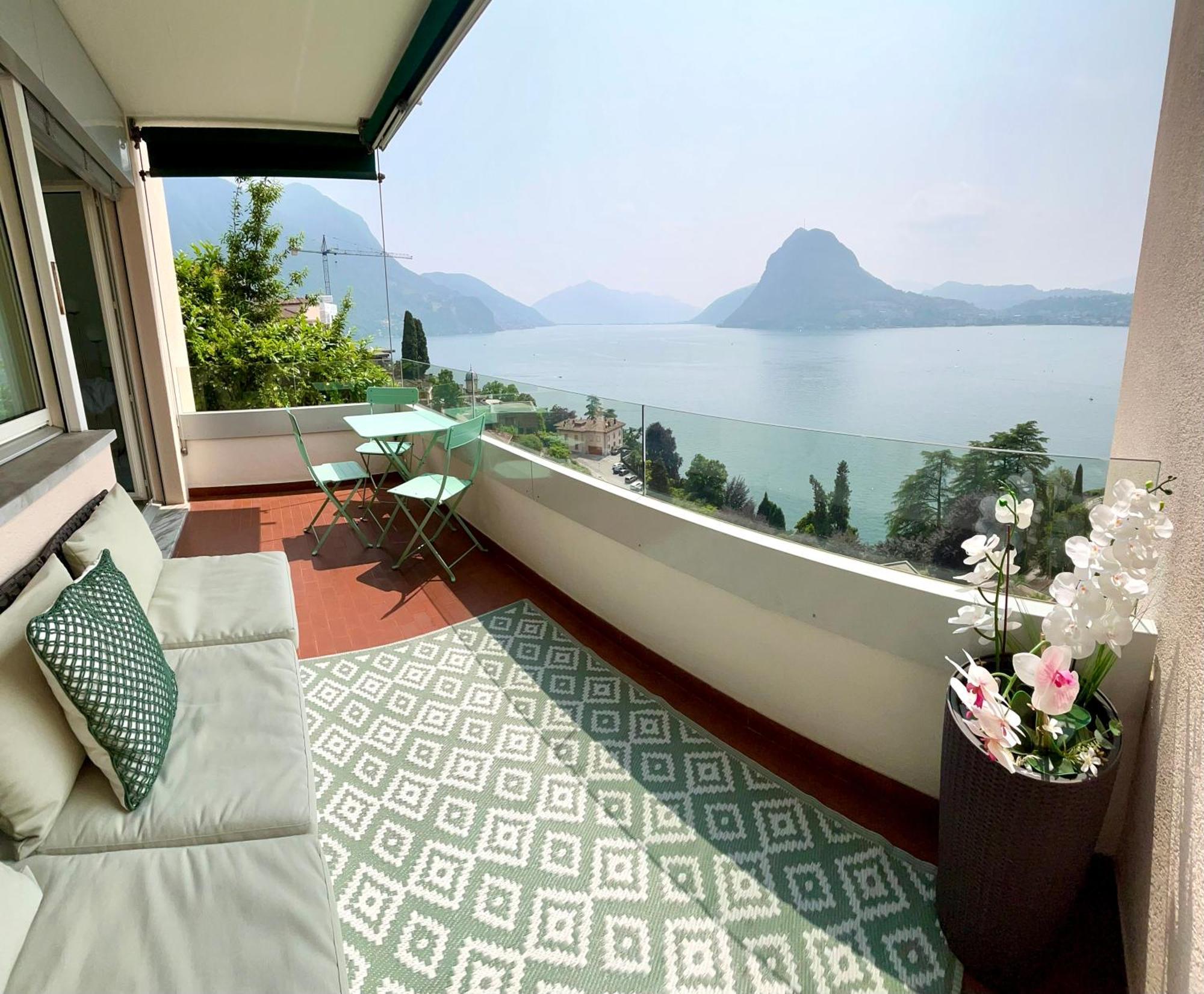 Apartment The Grand Vista - View & Parking *